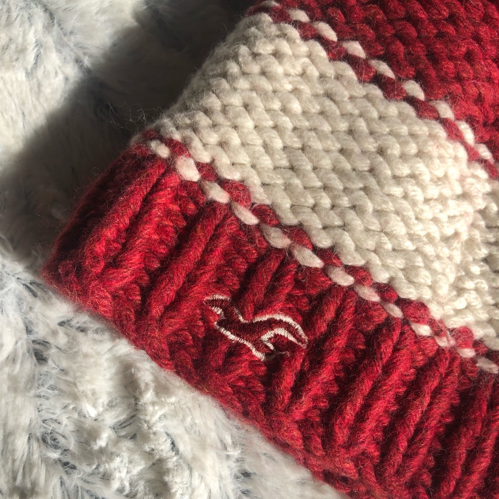 Hollister Knit Pom Pom Beanie